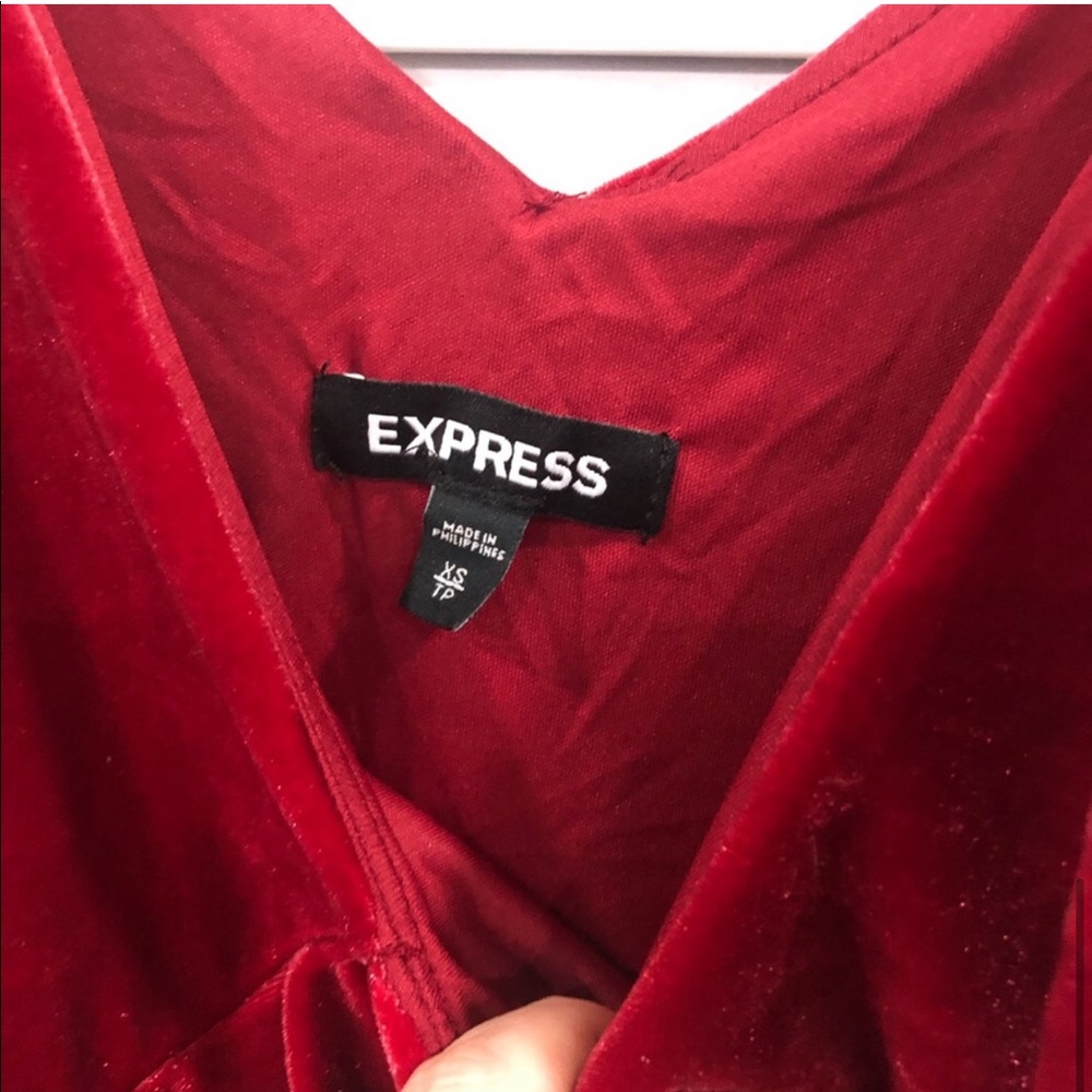 Express Ruffled Dress Velvet In Red - Picture 4 of 5